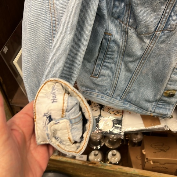 Hard Rock café Jean denim jacket - Picture 3 of 7